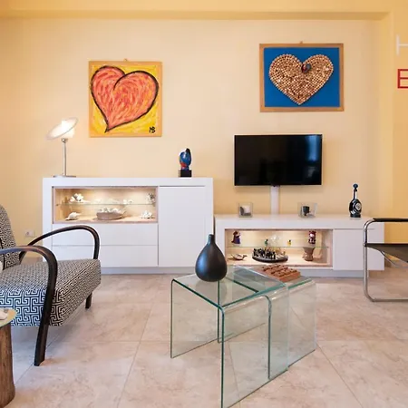 Casa de Férias Art Beds & Garden 9 Beds Between The Sea, Thermal Baths, And The Tuscan Countryside *