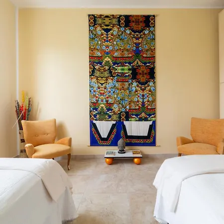 Art Beds & Garden 9 Beds Between The Sea, Thermal Baths, And The Tuscan Countryside