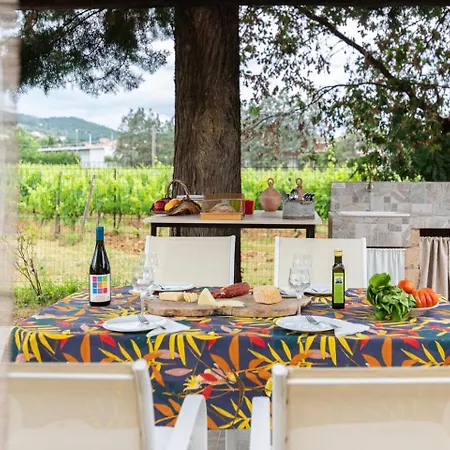 Art Beds & Garden 9 Beds Between The Sea, Thermal Baths, And The Tuscan Countryside Suvereto
