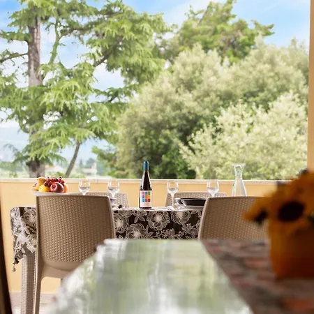 Art Beds & Garden 9 Beds Between The Sea, Thermal Baths, And The Tuscan Countryside